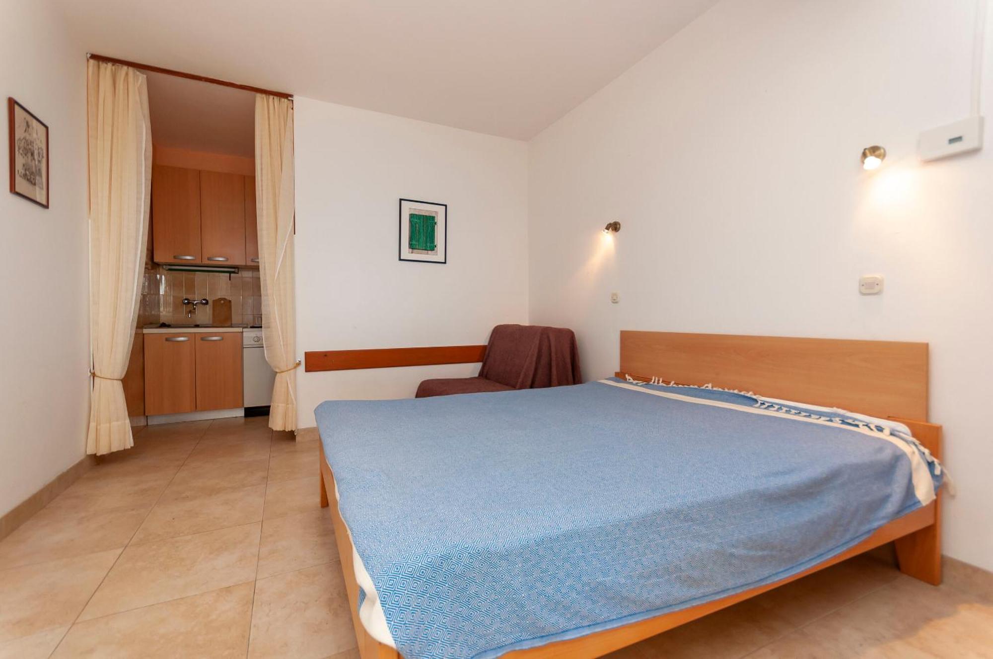 Apartments Niko ピサック エクステリア 写真